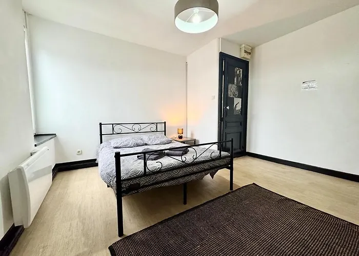 Le Pant'or - Proche A16 - Tv Wifi Apartment Calais